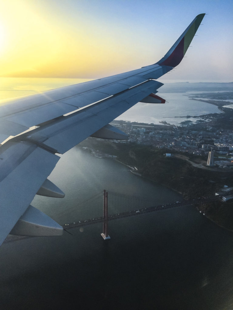 imagem aérea de Lisboa, vista do avião.